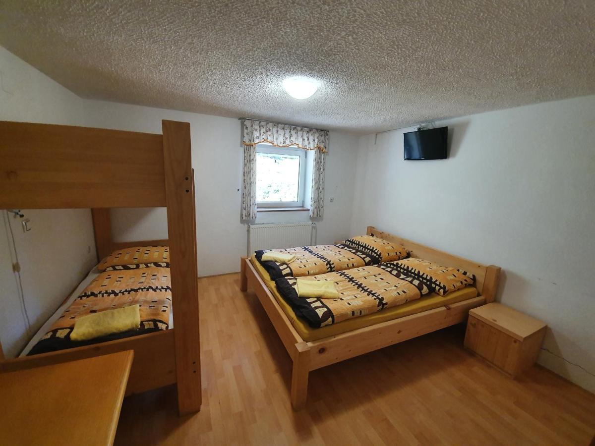 Hotel Pr' Florjan à Cerklje na Gorenjskem Extérieur photo
