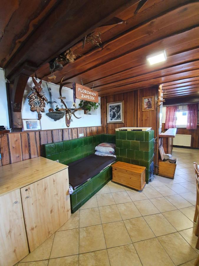 Hotel Pr' Florjan à Cerklje na Gorenjskem Extérieur photo