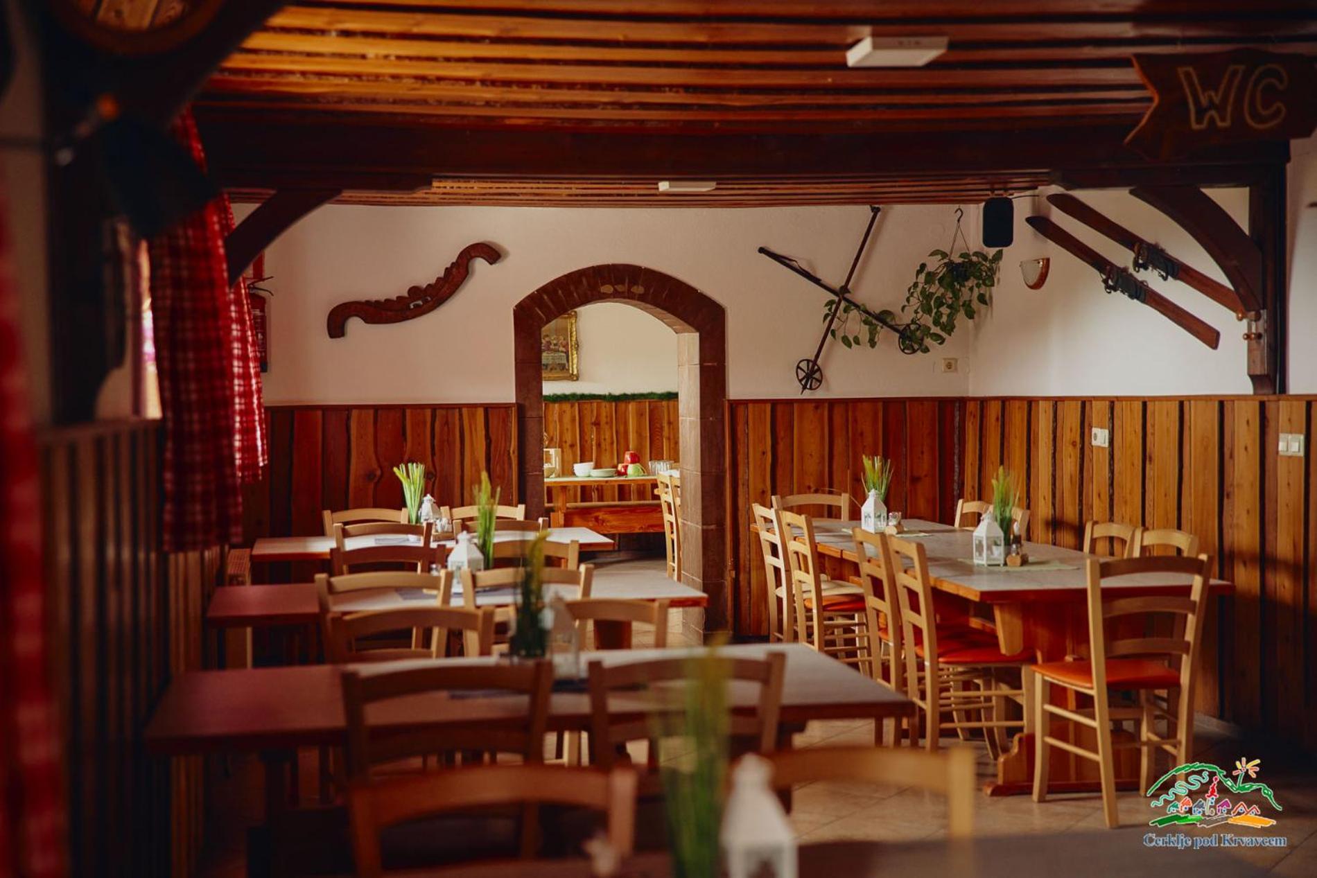 Hotel Pr' Florjan à Cerklje na Gorenjskem Extérieur photo